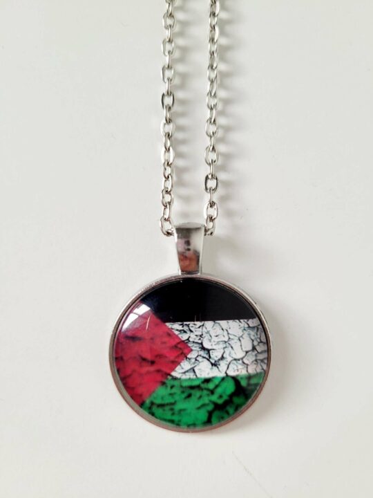 Palestine Flag Rocks - Round Pendant Necklace Palestine Flag Rocks - Round Pendant Necklace
